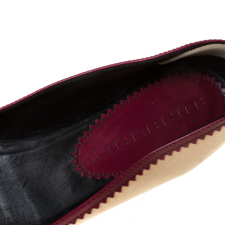 Pre Owned Burberry Beige and Burgundy Canvas and Leather Tassel Ballet Flats Size 38.5