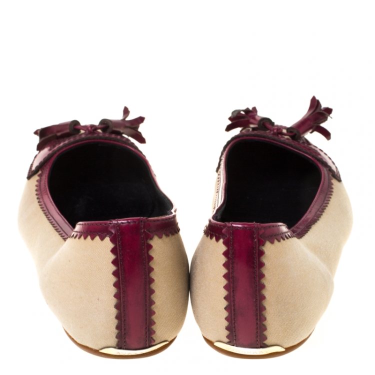 Pre Owned Burberry Beige and Burgundy Canvas and Leather Tassel Ballet Flats Size 38.5