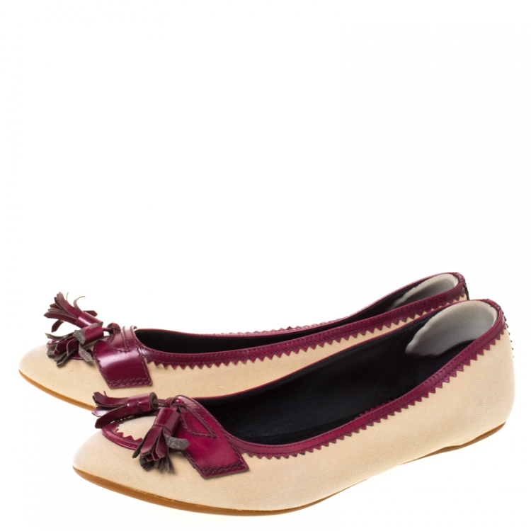 Pre Owned Burberry Beige and Burgundy Canvas and Leather Tassel Ballet Flats Size 38.5