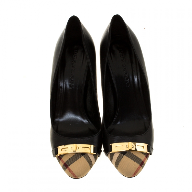 Pre Owned Burberry Black House Check Canvas and Leather Buckle Pumps Size 37