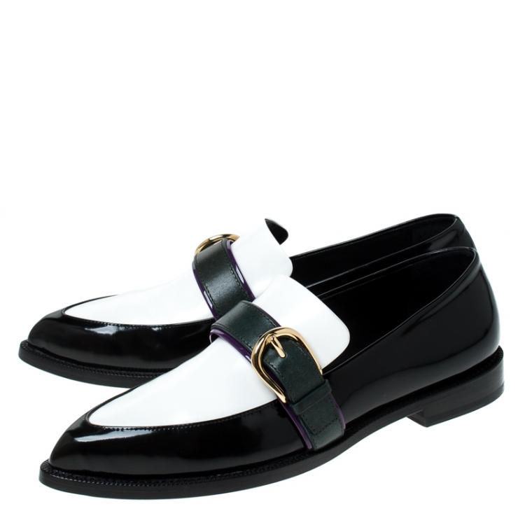 Pre Owned Burberry Monochrome Leather Buckle Slip On Loafers Size 39.5