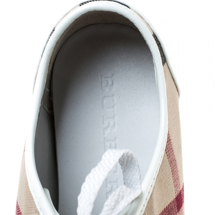 Pre Owned Burberry Beige Nova Check Canvas And White Patent Leather Cap Toe Lace Up Sneakers Size 39