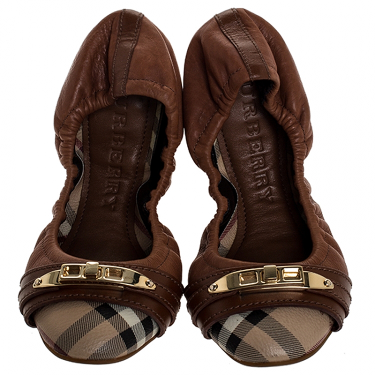 Pre Owned Burberry Tan Nova Check PVC and Leather Drayton Twistlock Scrunch Ballerina Flats Size 35