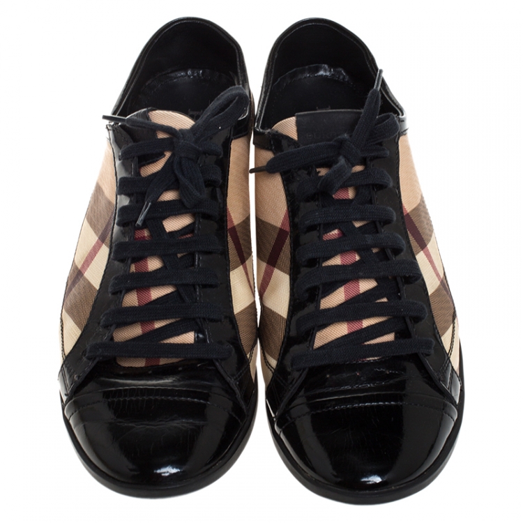 Pre Owned Burberry Beige/Black Nova Check PVC and Patent Leather Lace Low Top Sneakers Size 41