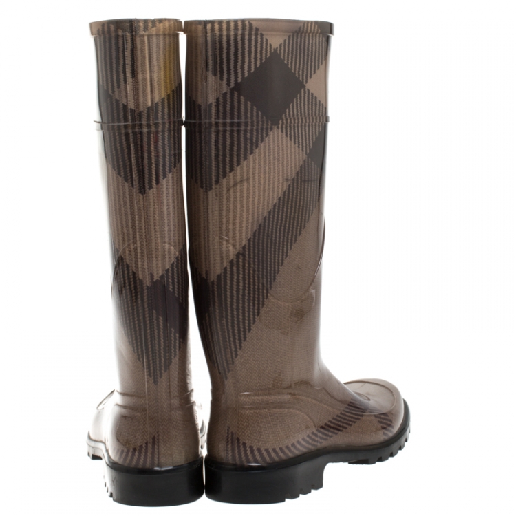 Pre Owned Burberry Beige/Brown Rubber Rain Boots Size 40