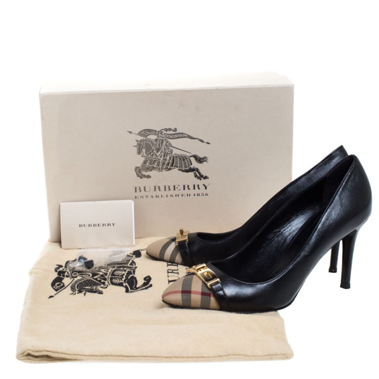 Pre Owned Burberry Black/Beige Check Canvas And Leather HC Twist Lock Firbank85 Pumps Size 37.5