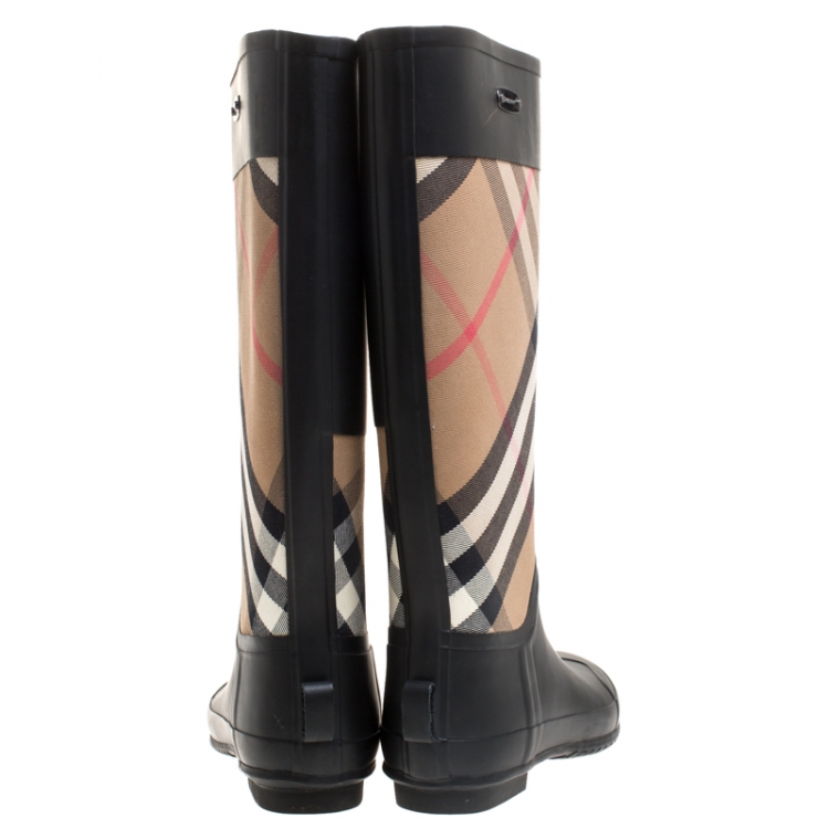 Pre Owned Burberry Black/Beige House Check Fabric and Rubber Clemence Rain Boots Size 40