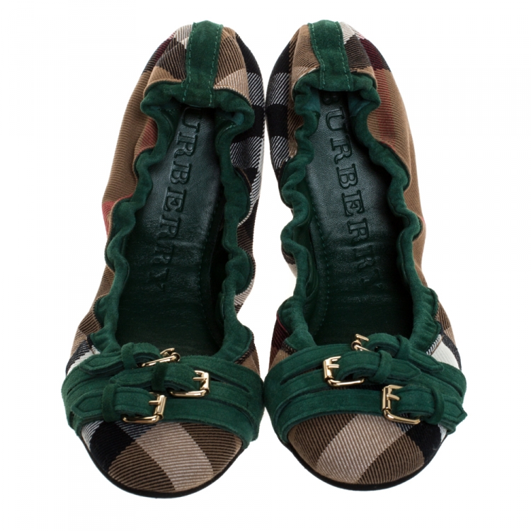 Pre Owned Burberry Beige Nova Check Canvas And Green Suede Buckle Ballet Flats Size 38