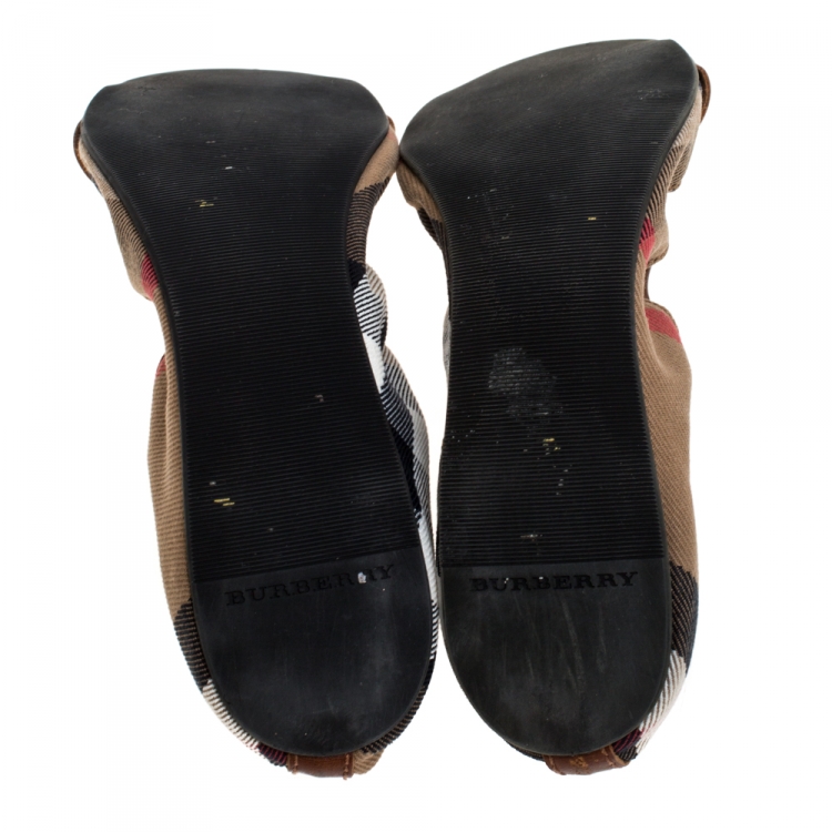 Pre Owned Burberry Brown House Check Canvas and Leather Falcony Scrunch Ballet Flats Size 39