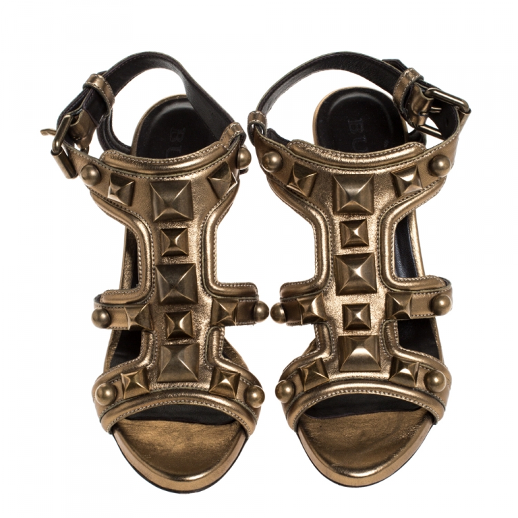 Pre Owned Burberry Metallic Gold Leather Studded Open Toe Sandals Size 38