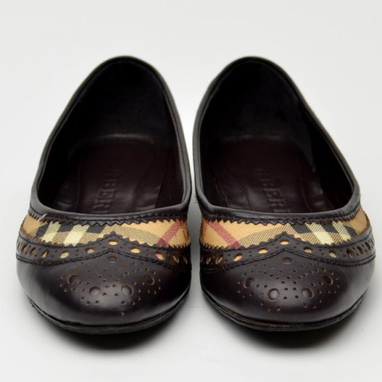 Pre Owned Burberry Tudor Haymarket Brogue Ballerina Flats Size 36.5