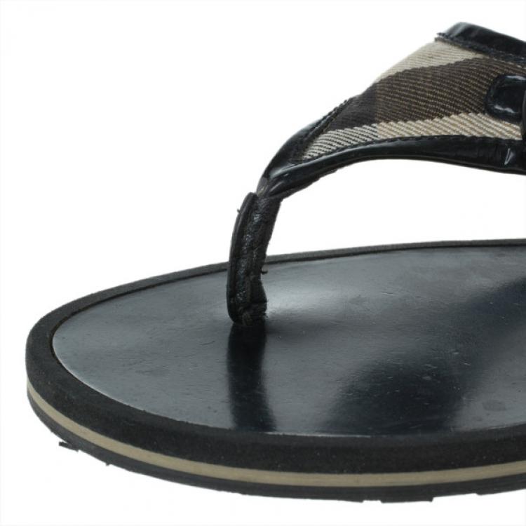Pre Owned Burberry Novacheck Buckle Thong Sandals Size 36.5