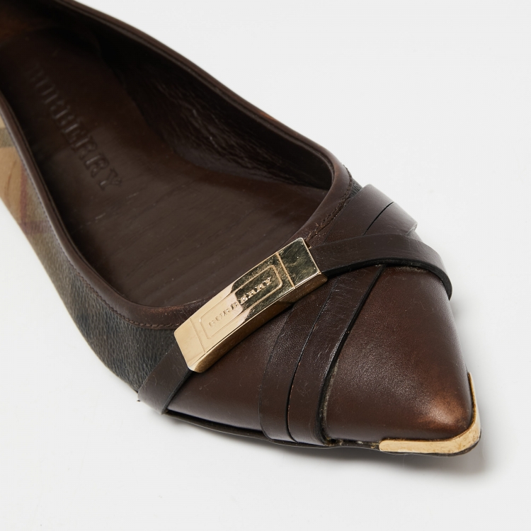 Pre Owned Burberry Brown/Beige Leather and Nova Check Canvas Pointed Toe Ballet Flats Size 39
