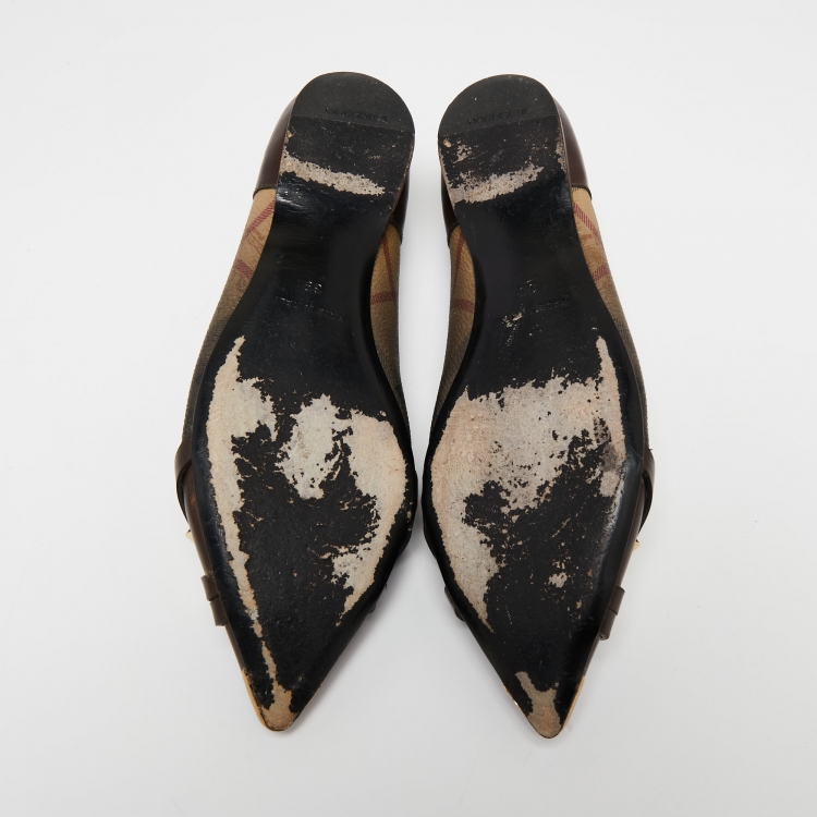 Pre Owned Burberry Brown/Beige Leather and Nova Check Canvas Pointed Toe Ballet Flats Size 39