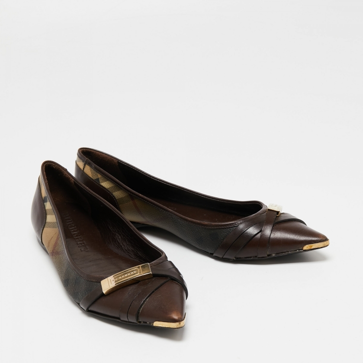 Pre Owned Burberry Brown/Beige Leather and Nova Check Canvas Pointed Toe Ballet Flats Size 39