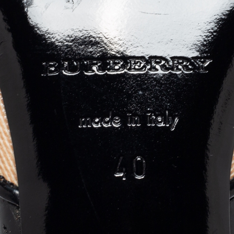 Pre Owned Burberry Black/Beige Coated Canvas and Leather Buckle Slide Sandals Size 40
