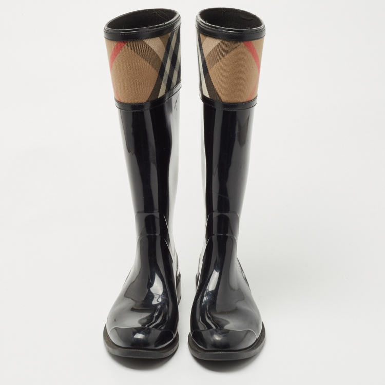 Pre Owned Burberry Black/Beige Rubber and Canvas Rain Boots Size 37