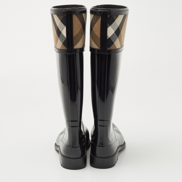 Pre Owned Burberry Black/Beige Rubber and Canvas Rain Boots Size 37