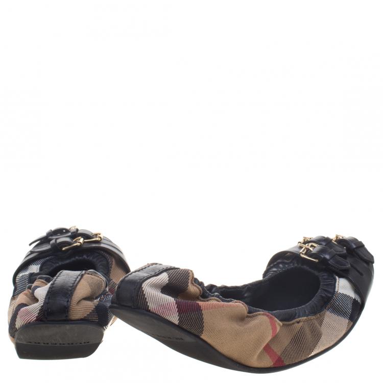 Pre Owned Burberry Brown Novacheck Canvas and Leather Buckle Ballet Flats Size 39