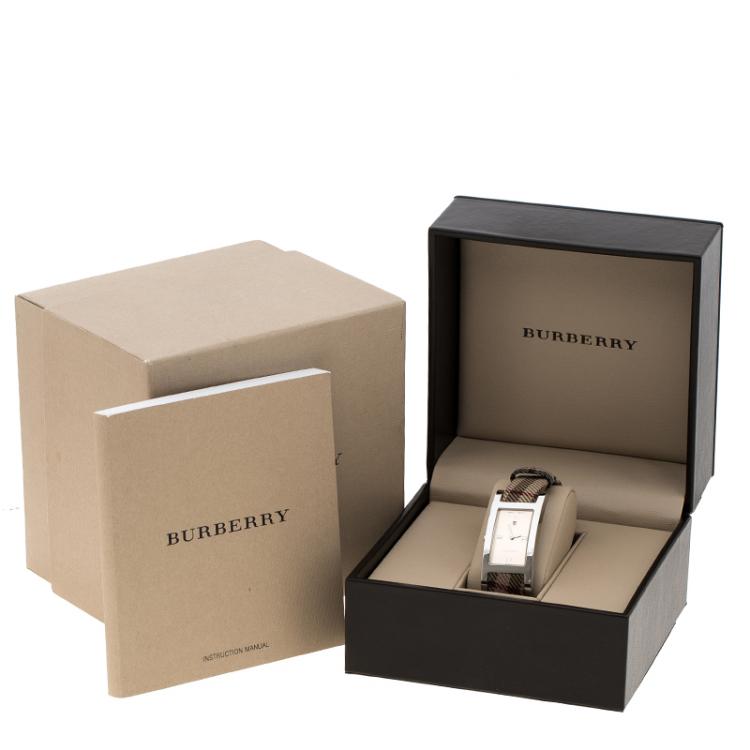 Pre Owned Burberry Beige Stainless Steel Heritage BU1014 Women's Wristwatch 24 mm