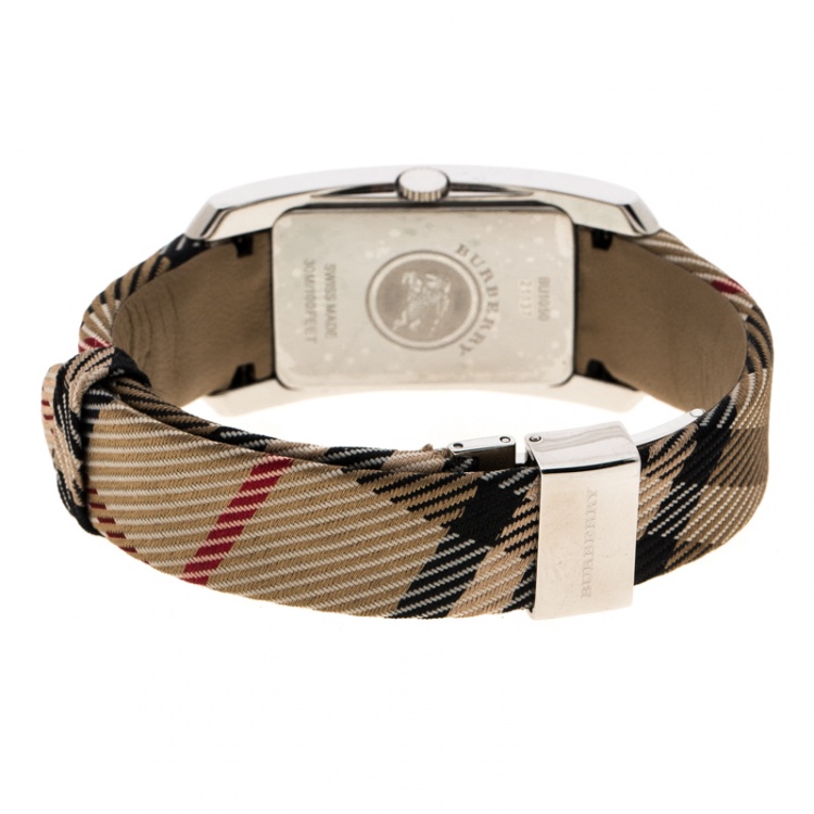Pre Owned Burberry Silver White Stainless Steel Heritage BU1050 Women's Wristwatch 25 mm