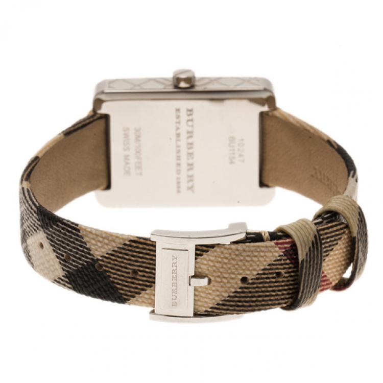Pre Owned Burberry Silver Stainless Steel 10247/BU1154 Women's Wristwatch 25MM