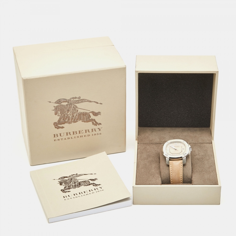 Pre Owned Burberry Champagne Stainless Steel Leather The Britain BBY1500 Women's Wristwatch 38 mm