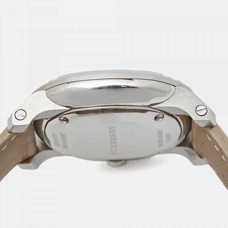 Pre Owned Burberry Champagne Stainless Steel Leather The Britain BBY1500 Women's Wristwatch 38 mm