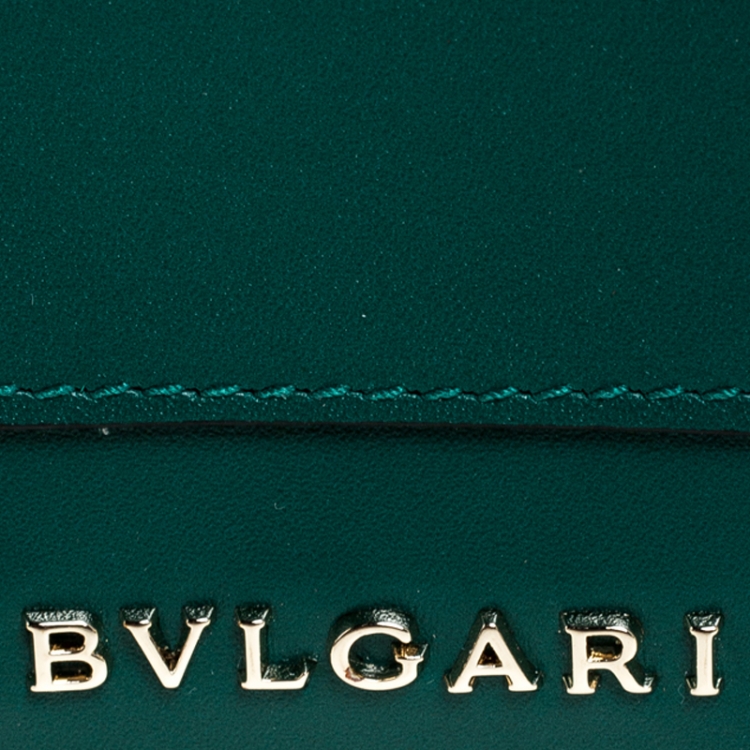 Pre Owned Bvlgari Green Leather Serpenti Forever Bifold Card Holder