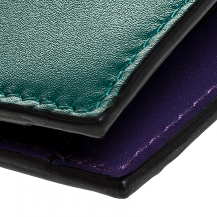 Pre Owned Bvlgari Green Leather Serpenti Forever Bifold Card Holder