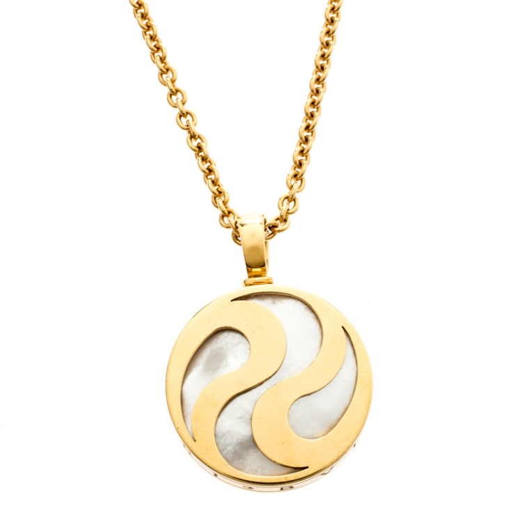 Pearl 18k Yellow Gold Pendant Necklace 