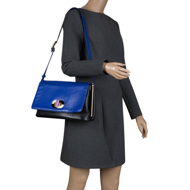مملوكة مسبقًا Bvlgari Blue/Black Leather Icona Shoulder Bag
