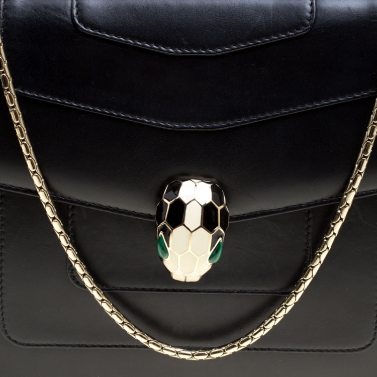 مملوكة مسبقًا Bvlgari Black Leather Medium Serpenti Forever Shoulder Bag