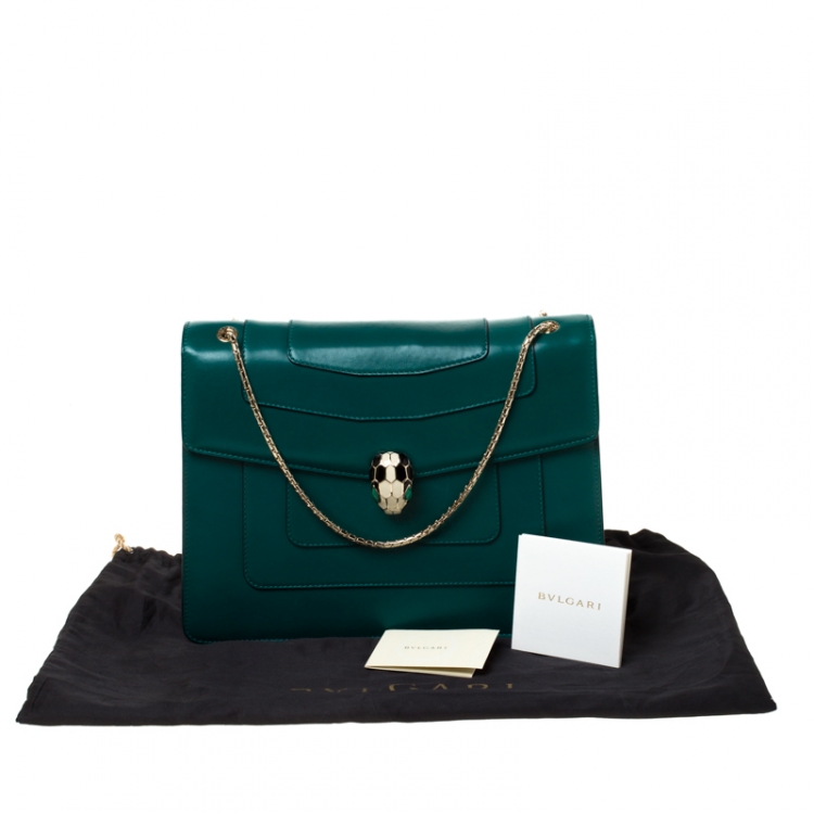 مملوكة مسبقًا Bvlgari Green Leather Large Serpenti Forever Shoulder Bag
