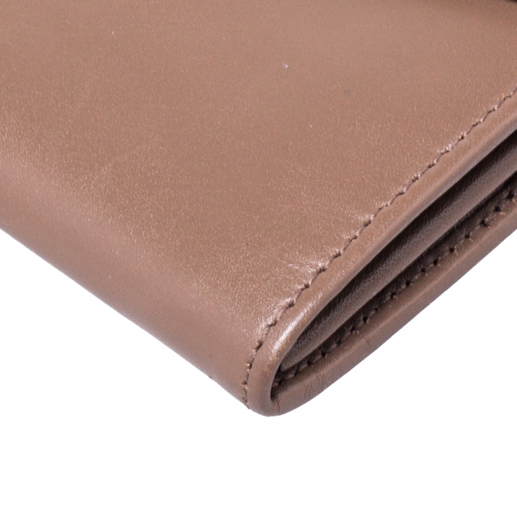 مملوكة مسبقًا Bvlgari Brown Leather Serpenti Forever Continental Wallet