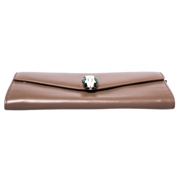 مملوكة مسبقًا Bvlgari Brown Leather Serpenti Forever Continental Wallet