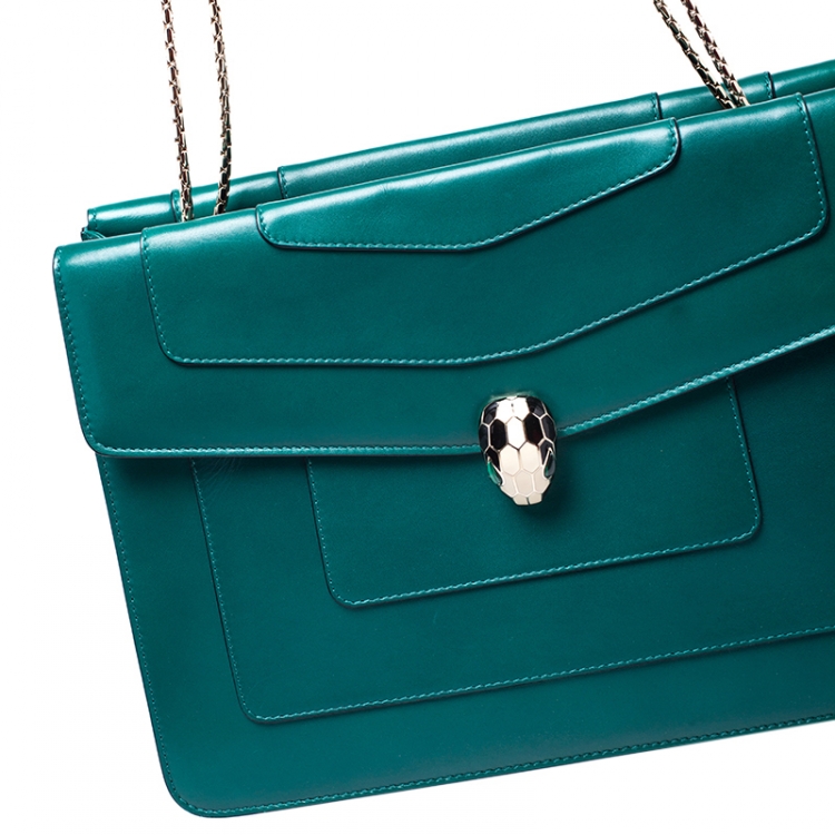مملوكة مسبقًا Bvlgari Green Leather Serpenti Forever Shoulder Bag