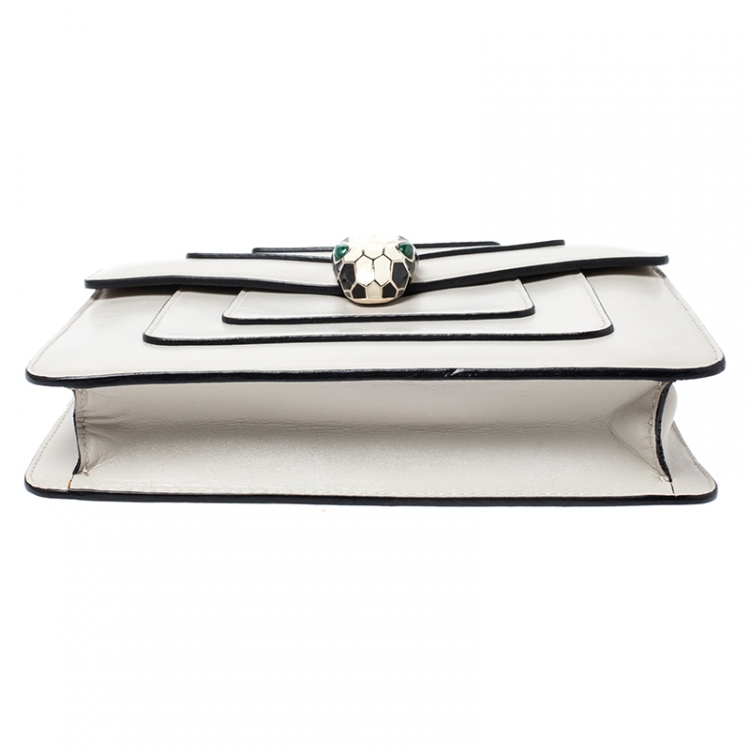 مملوكة مسبقًا Bvlgari Light Beige Leather Small Serpenti Forever Shoulder Bag