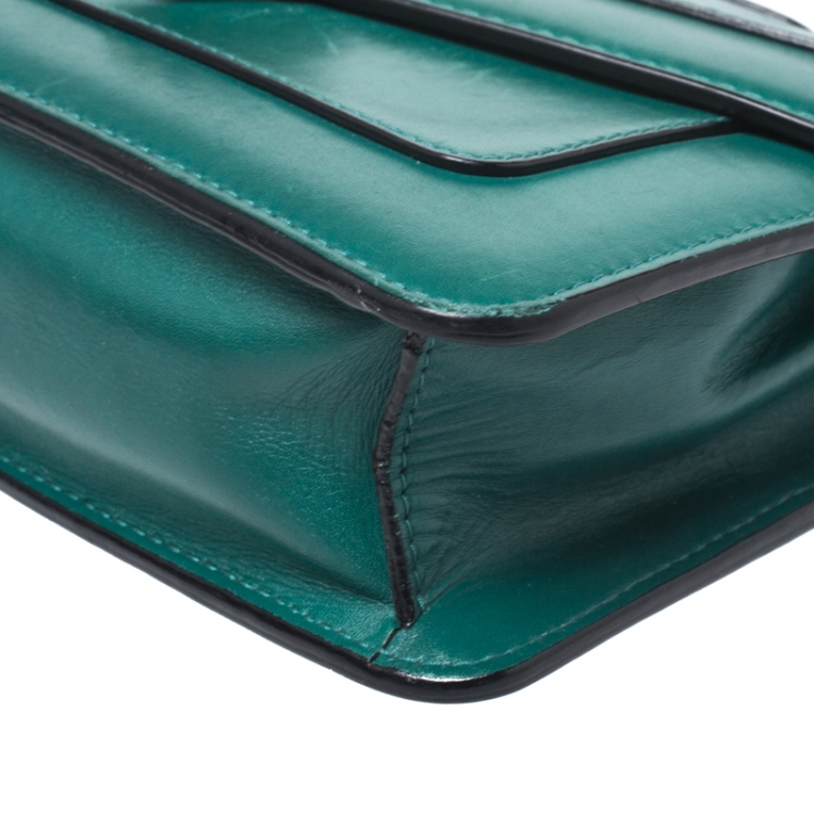 مملوكة مسبقًا Bvlgari Green Leather Serpenti Forever Flap Bag
