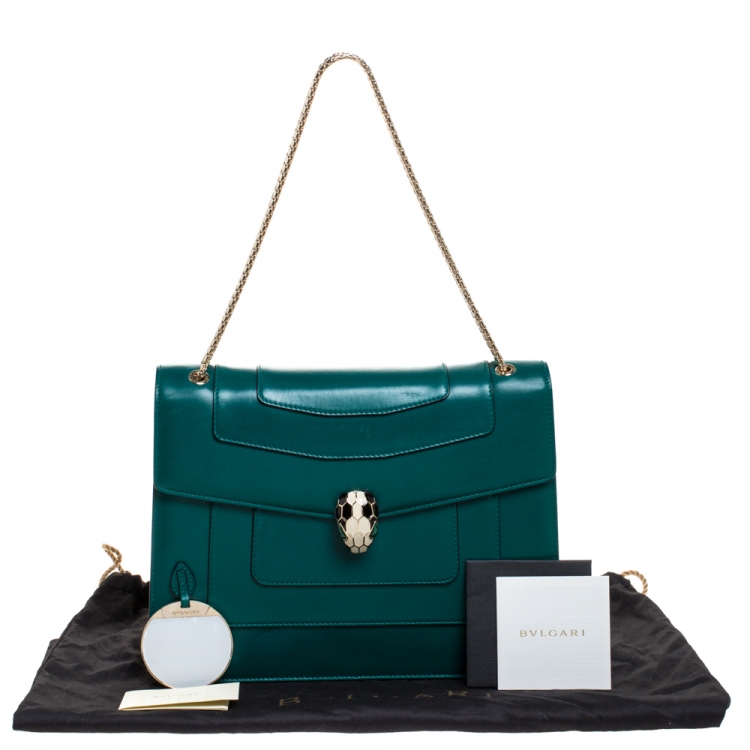 مملوكة مسبقًا Bvlgari Green Leather Large Serpenti Forever Shoulder Bag