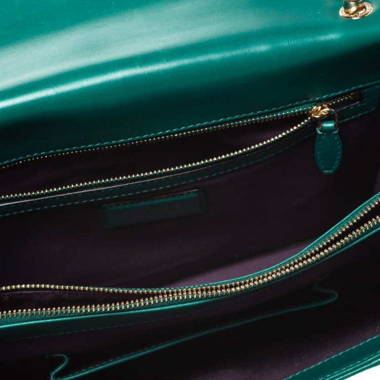 مملوكة مسبقًا Bvlgari Green Leather Large Serpenti Forever Shoulder Bag