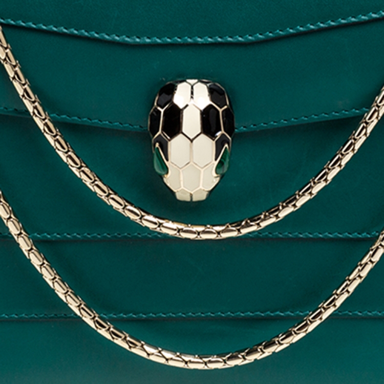 Pre Owned Bvlgari Green Leather Medium Serpenti Forever Flap Shoulder Bag