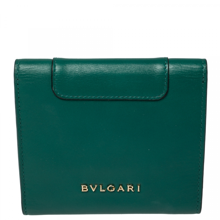 Pre Owned Bvlgari Green Leather Serpenti Forever Trifold Wallet