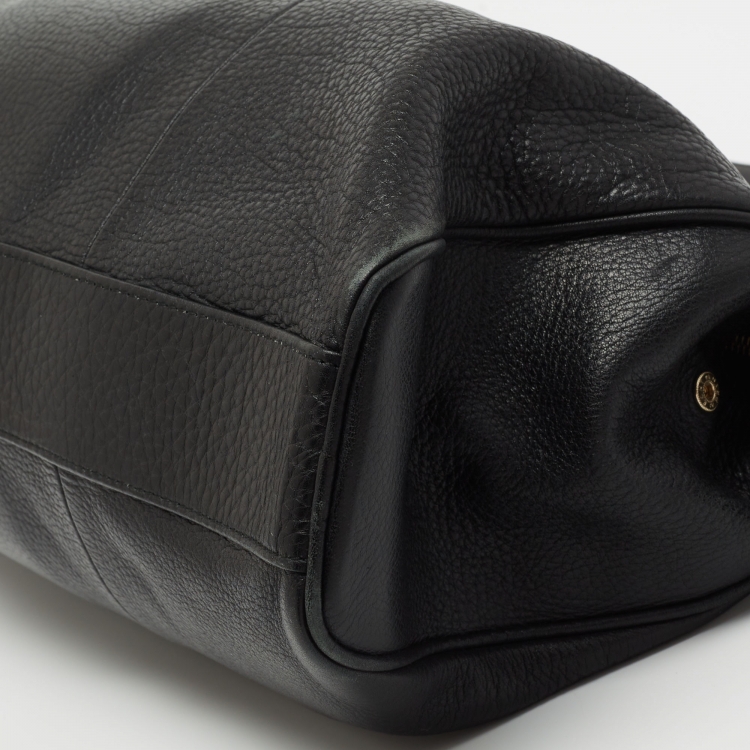 مملوكة مسبقًا Bvlgari Black Leather Chain Tote