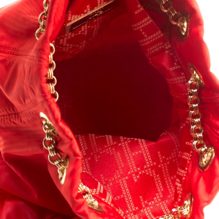 Pre Owned Carolina Herrera Red Nylon Bucket Shoulder Bag