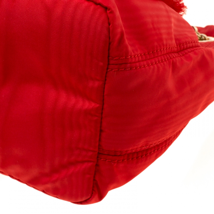 Pre Owned Carolina Herrera Red Nylon Bucket Shoulder Bag