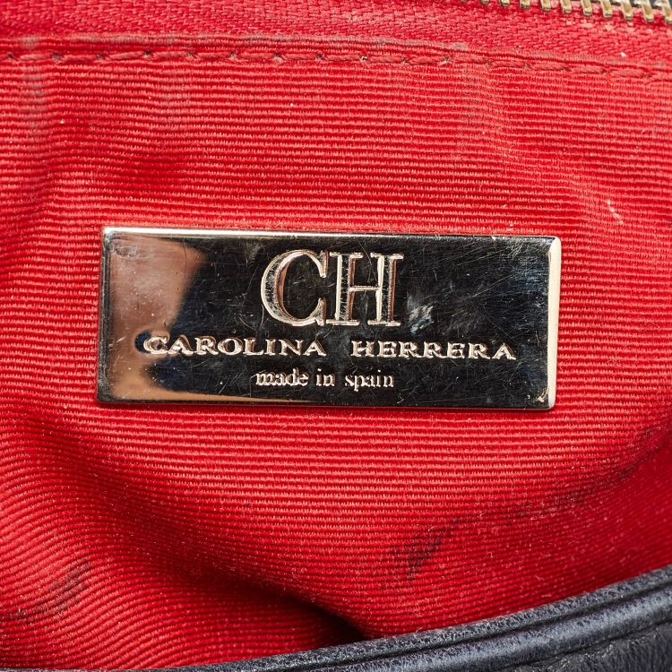 Pre Owned Carolina Herrera Black Quilted Leather Flap Chain Shoulder Bag