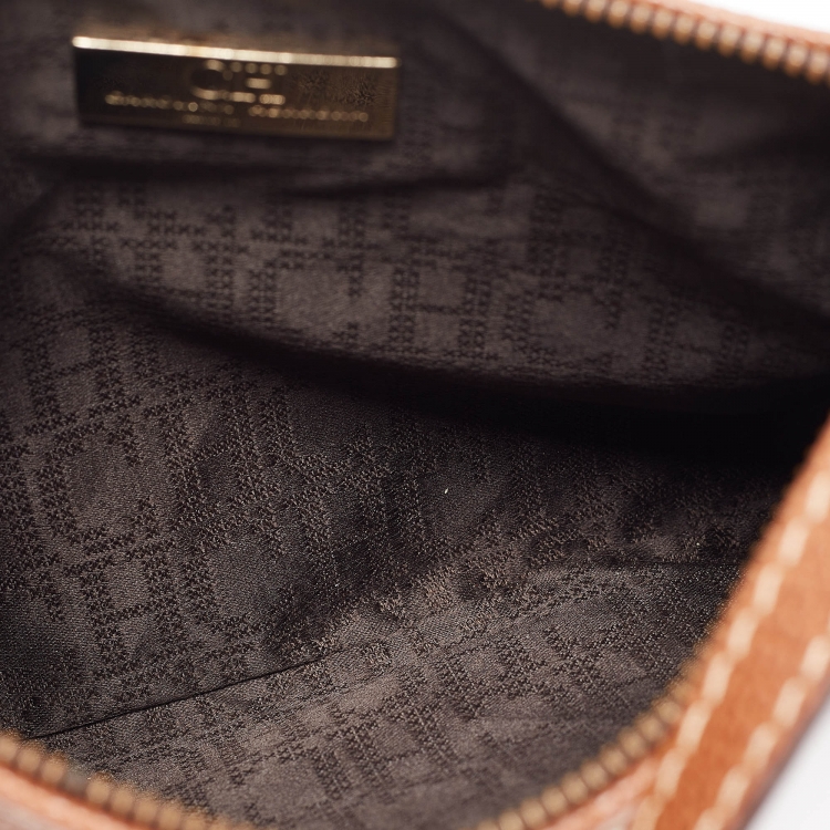 Pre Owned Carolina Herrera Brown Leather Lock Charm Crossbody Bag