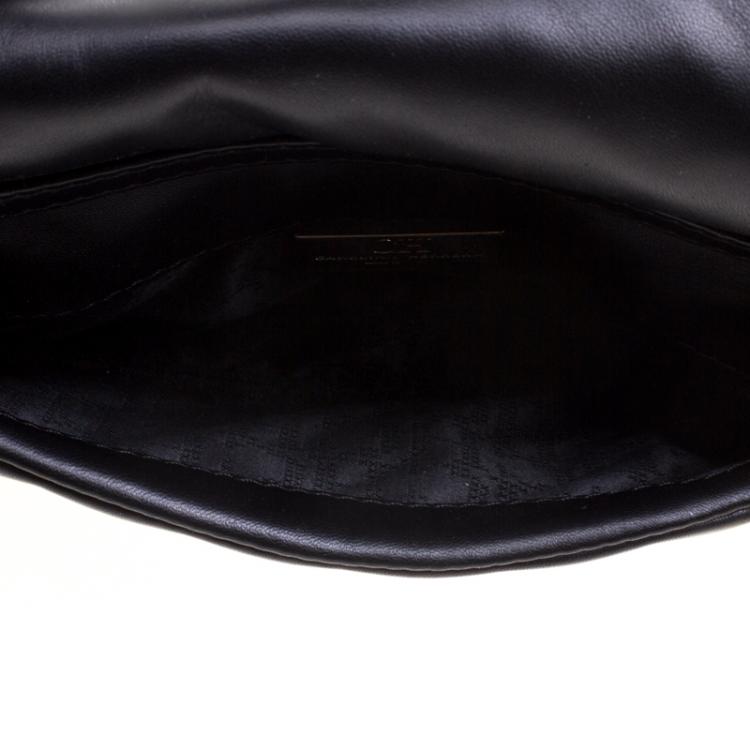 Pre Owned Carolina Herrera Black Quilted Leather Chain Clutch