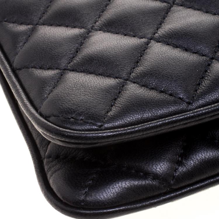 Pre Owned Carolina Herrera Black Quilted Leather Chain Clutch